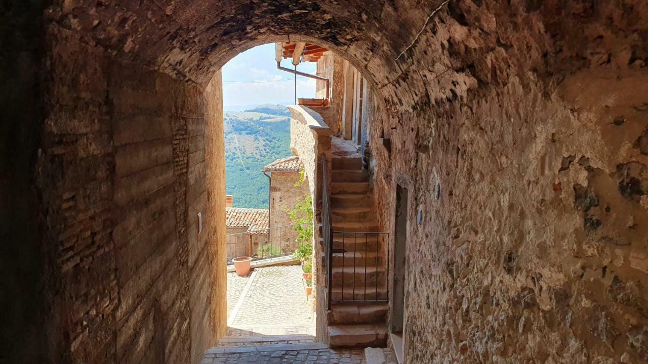 La Torretta Medicea Apartment Santo Stefano Di Sessanio Luaran gambar