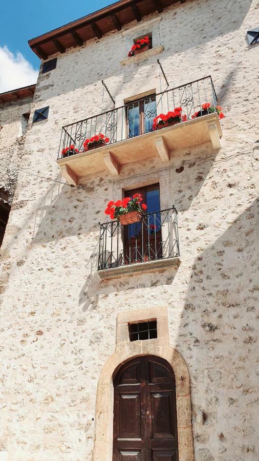 La Torretta Medicea Apartment Santo Stefano Di Sessanio Luaran gambar